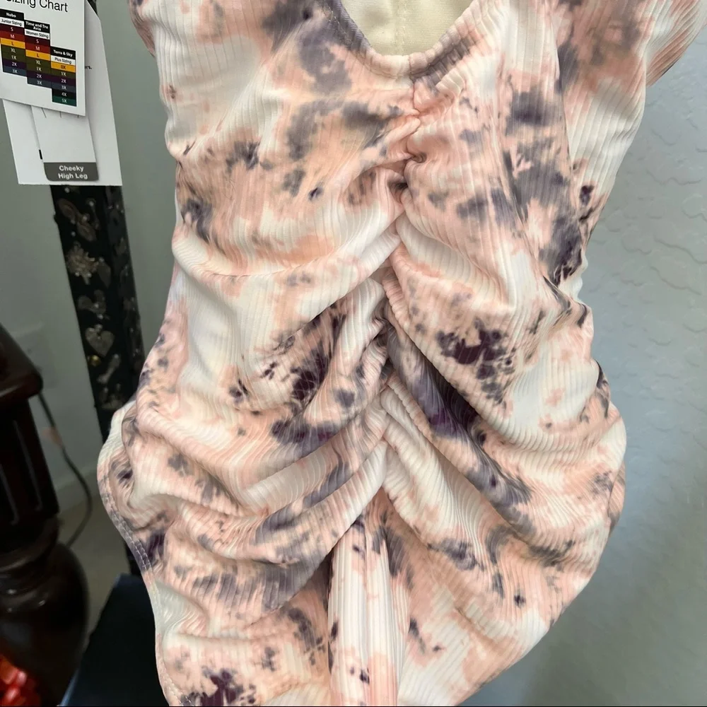 Ladies One Piece Swimsuit - Picture 4 of 7